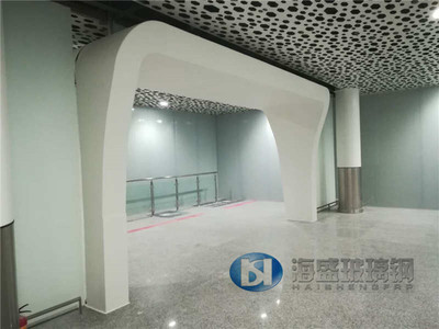 深圳機(jī)場玻璃鋼門框塊裝飾造型