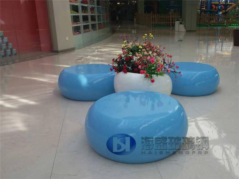 美陈玻璃钢休闲椅