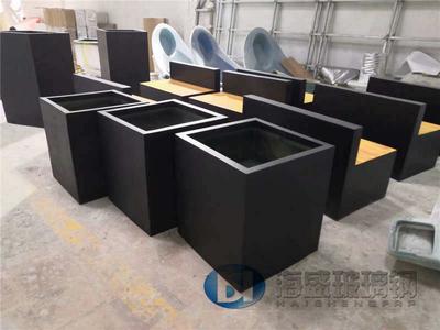 黑色玻璃鋼方形花箱