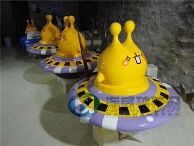 玻璃鋼飛蝶雕塑廠家