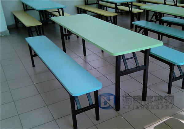 折疊式玻璃鋼餐桌椅