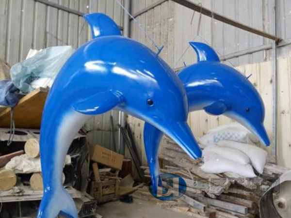 玻璃纤维海豚雕塑